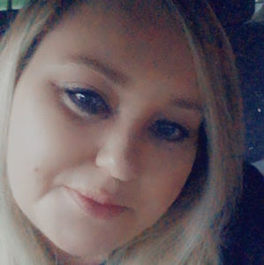 Meet your Posher, Carrie